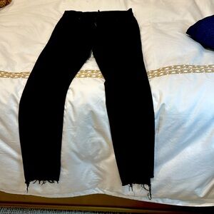 Mother jeans black
Stunner zip  ankle step fray